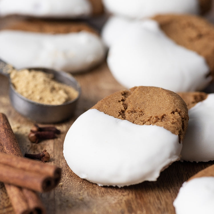 Simple Scents Iced Gingersnap Candle