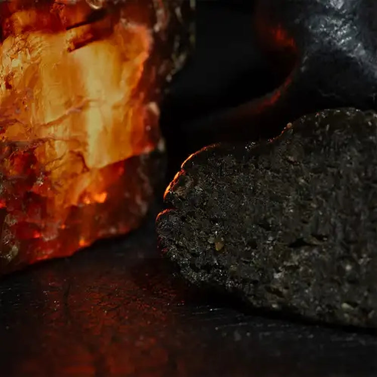 Simple Scents Leather and Labdanum Candle