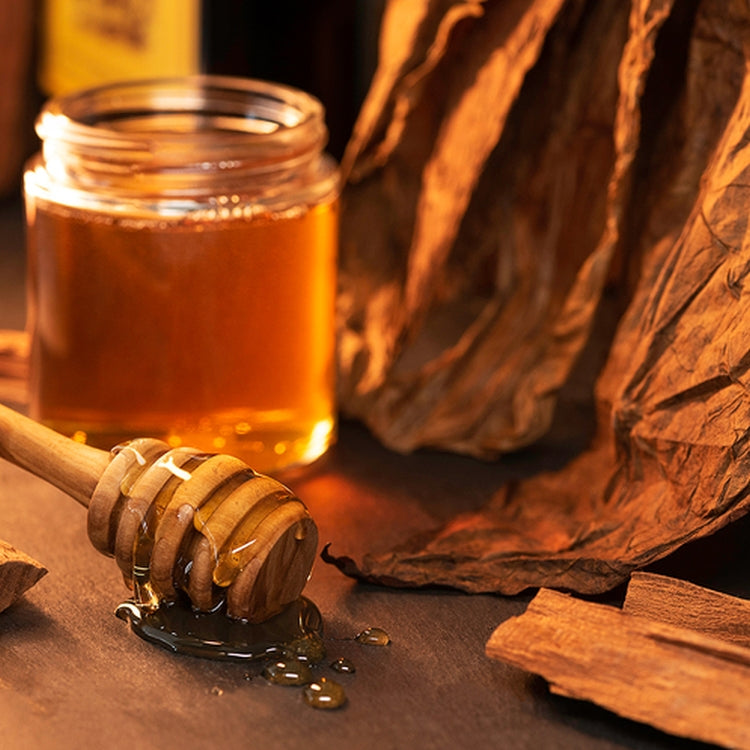 sweet tobacco scent & Raw Honey - Scented Candles Sweet Tobacco Spirits is more than just a fragrance LUXURY SWEET TOBACCO bombonera perfume