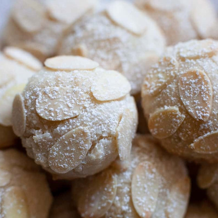 Simple Scents Almond Macaroon Candle