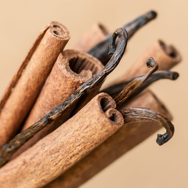 Simple Scents Cinnamon and Vanilla Candle